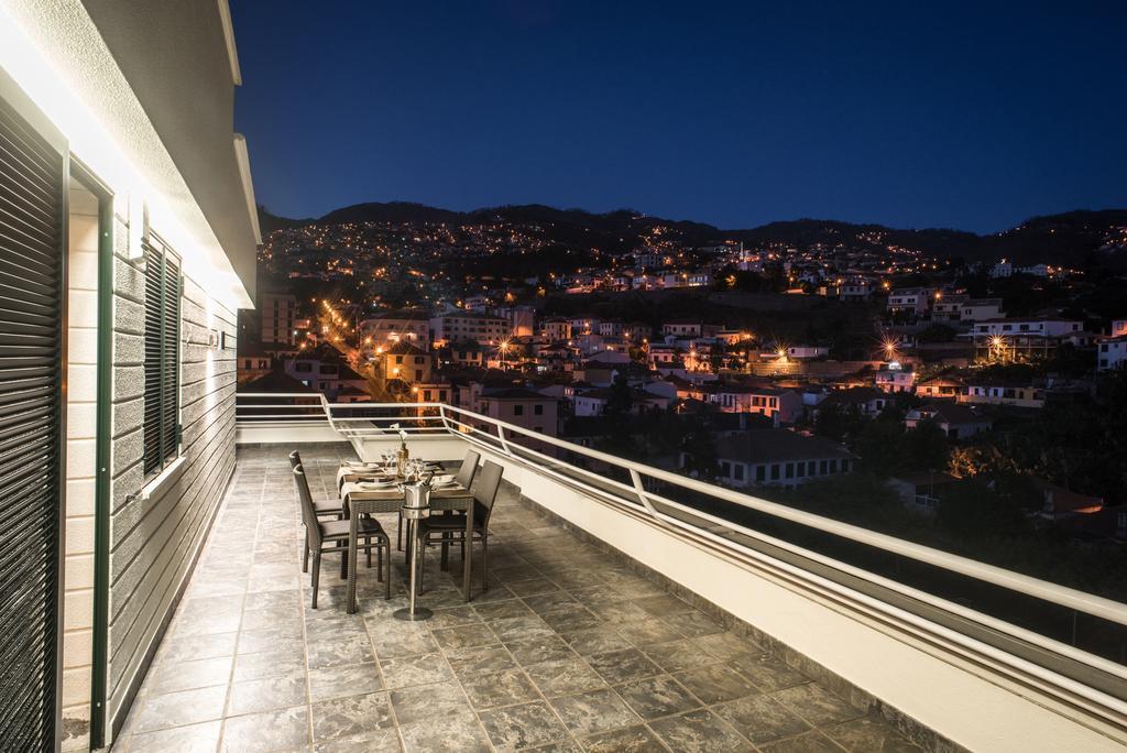 Arts In Penthouse Apartments Til Sol Funchal  Exteriör bild